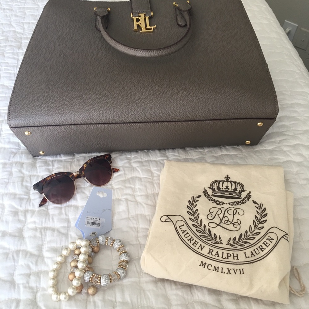 Large Pebbled Leather Ralph Lauren Brigitte Tote - Picture 2 of 6